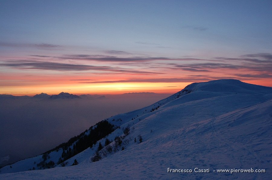 02 Si avvicina l'alba.jpg